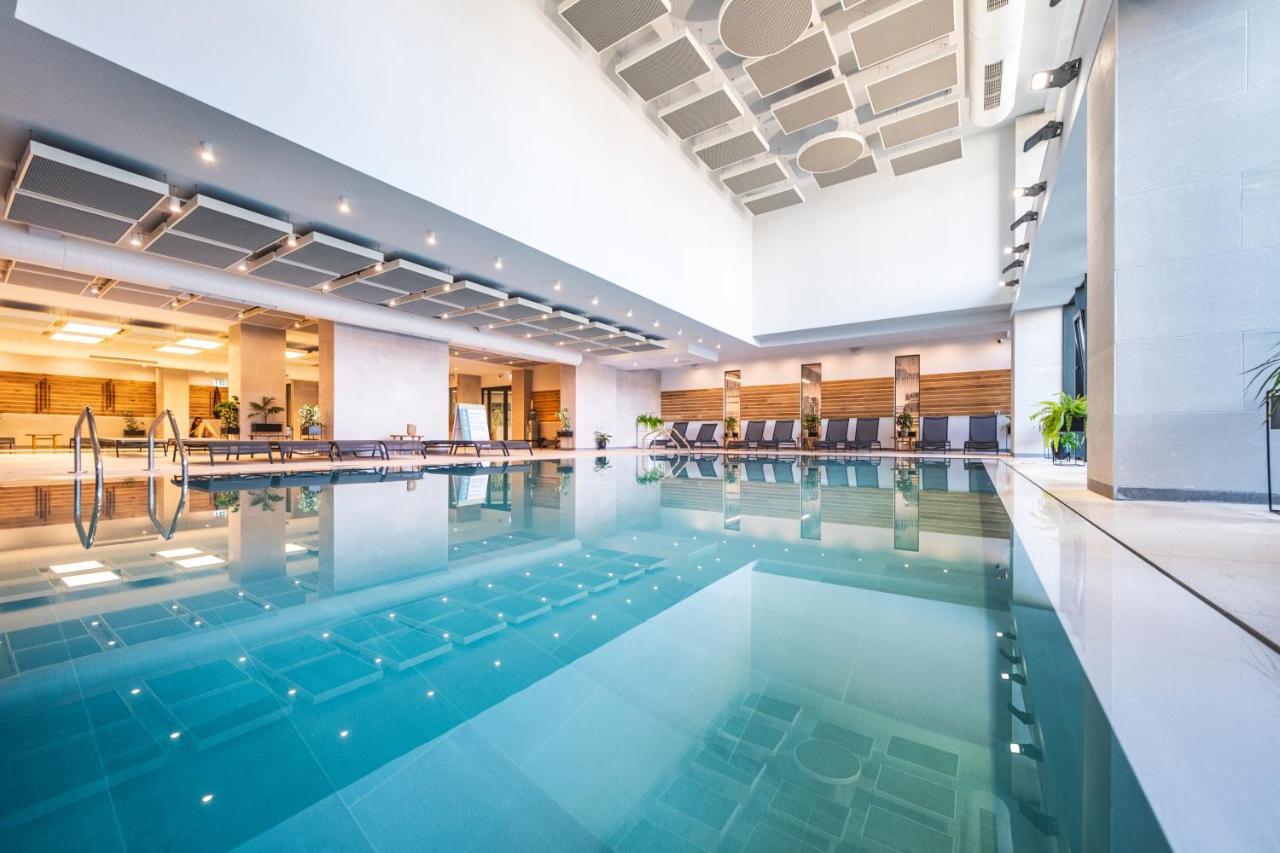 Voya Beach Resort Sveti Vlas Exterior foto The swimming pool at the hotel