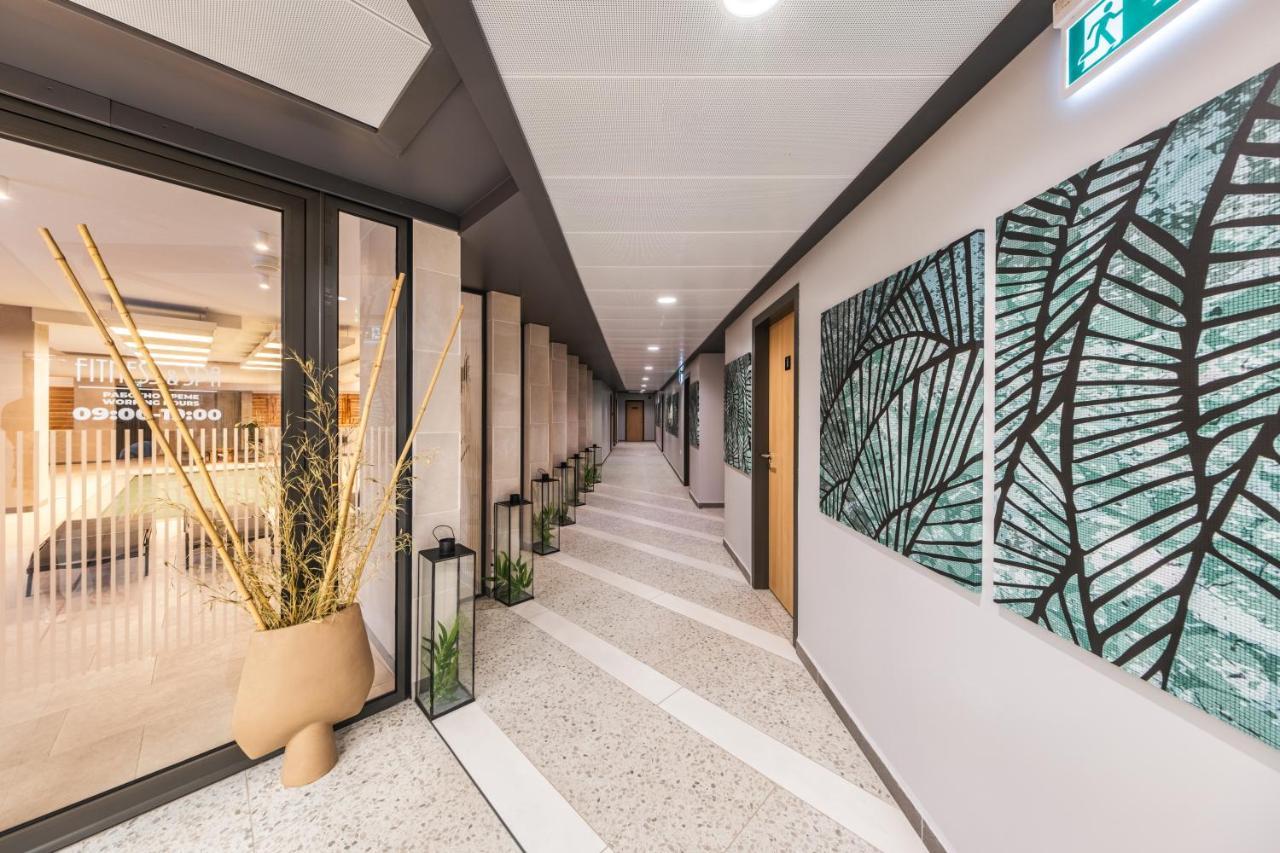 Voya Beach Resort Sveti Vlas Exterior foto Interior of the hotel